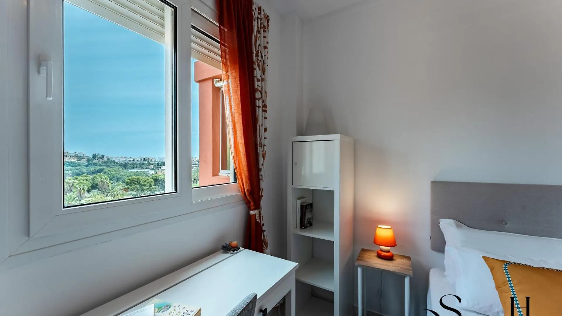 Amazing Sea And Golf Course View 2Br, Parking Pool Apartment Benalmadena